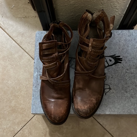 Freebird - Picture 2 of 3